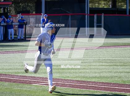 Thumbnail 2 in Bothell vs. Kamiak (WIAA 4A District 1/2 Playoff) photogallery.