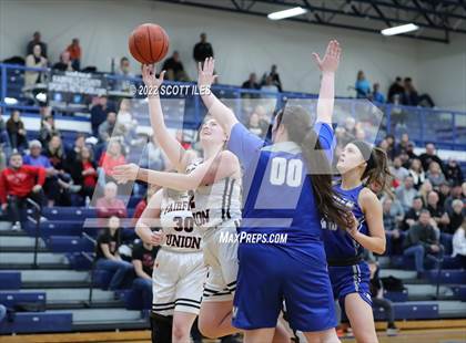 Thumbnail 1 in Warren vs Fairfield Union (OHSAA D2 District Final) photogallery.