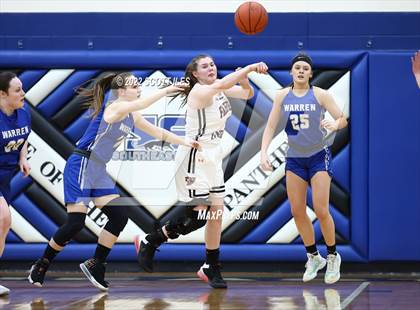 Thumbnail 2 in Warren vs Fairfield Union (OHSAA D2 District Final) photogallery.