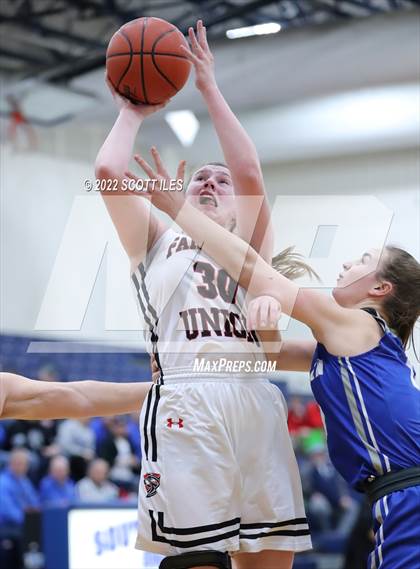 Thumbnail 3 in Warren vs Fairfield Union (OHSAA D2 District Final) photogallery.