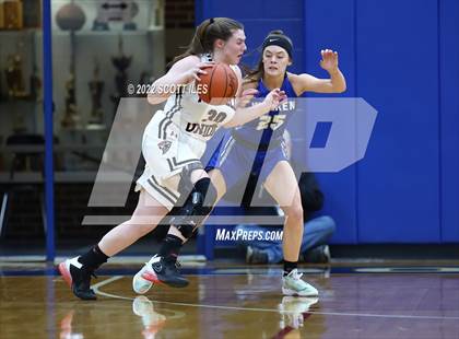 Thumbnail 2 in Warren vs Fairfield Union (OHSAA D2 District Final) photogallery.