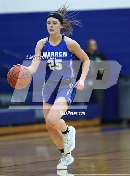 Thumbnail 1 in Warren vs Fairfield Union (OHSAA D2 District Final) photogallery.