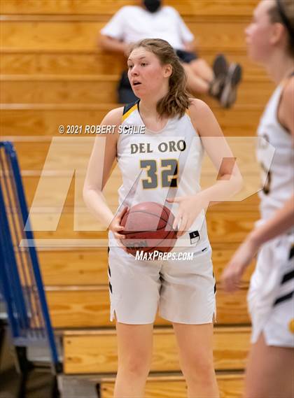Thumbnail 2 in Del Oro vs. Oak Ridge (SFL Semifinal) photogallery.