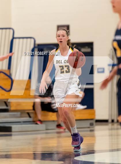 Thumbnail 2 in Del Oro vs. Oak Ridge (SFL Semifinal) photogallery.