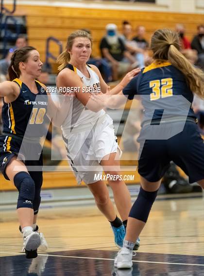Thumbnail 2 in Del Oro vs. Oak Ridge (SFL Semifinal) photogallery.