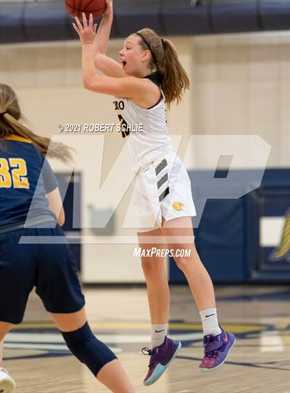 Thumbnail 1 in Del Oro vs. Oak Ridge (SFL Semifinal) photogallery.