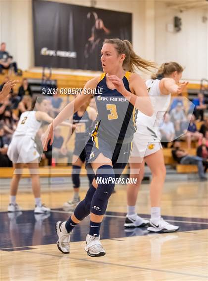 Thumbnail 2 in Del Oro vs. Oak Ridge (SFL Semifinal) photogallery.