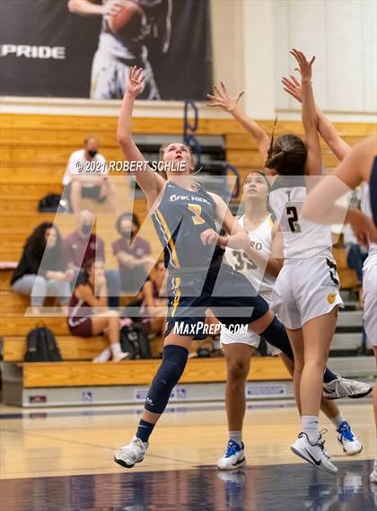 Thumbnail 2 in Del Oro vs. Oak Ridge (SFL Semifinal) photogallery.