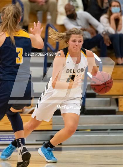 Thumbnail 2 in Del Oro vs. Oak Ridge (SFL Semifinal) photogallery.