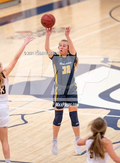 Thumbnail 2 in Del Oro vs. Oak Ridge (SFL Semifinal) photogallery.