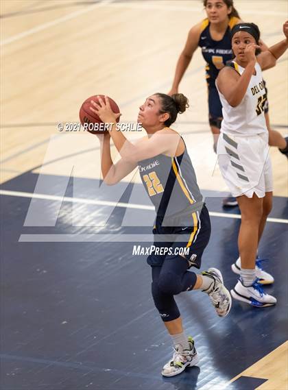 Thumbnail 2 in Del Oro vs. Oak Ridge (SFL Semifinal) photogallery.