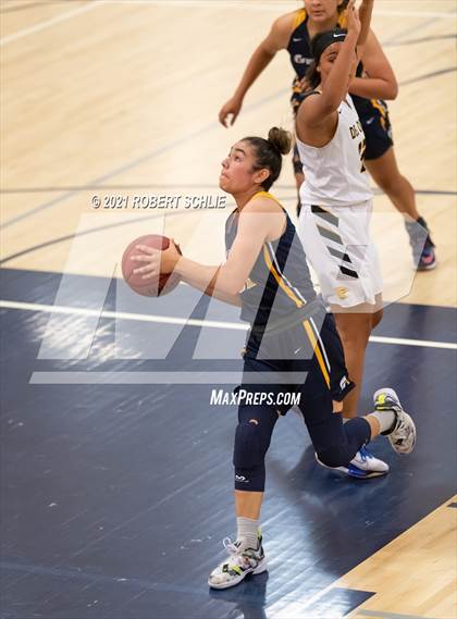 Thumbnail 1 in Del Oro vs. Oak Ridge (SFL Semifinal) photogallery.