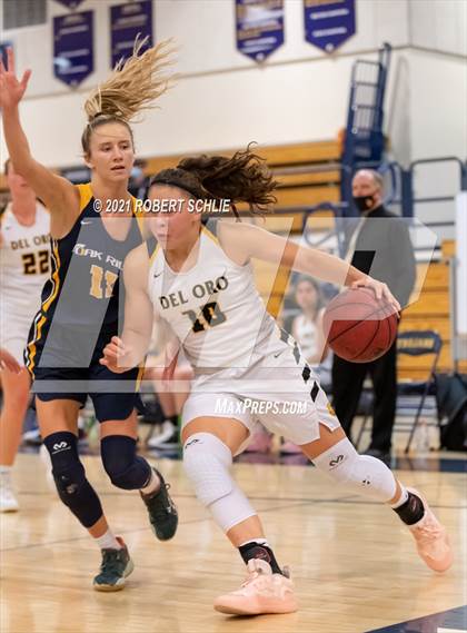 Thumbnail 1 in Del Oro vs. Oak Ridge (SFL Semifinal) photogallery.