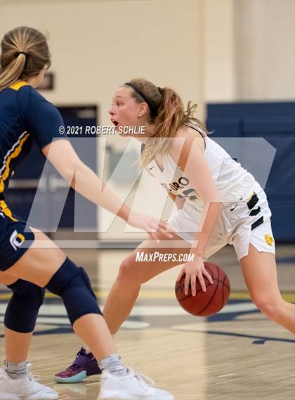Thumbnail 2 in Del Oro vs. Oak Ridge (SFL Semifinal) photogallery.