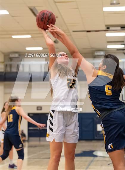 Thumbnail 2 in Del Oro vs. Oak Ridge (SFL Semifinal) photogallery.