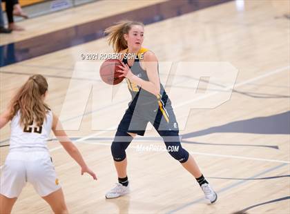 Thumbnail 1 in Del Oro vs. Oak Ridge (SFL Semifinal) photogallery.
