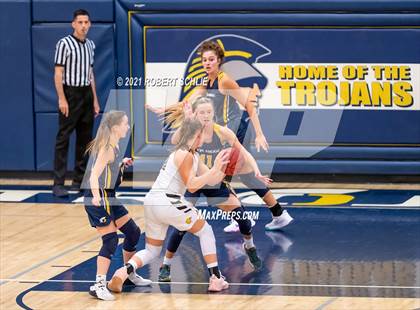Thumbnail 2 in Del Oro vs. Oak Ridge (SFL Semifinal) photogallery.