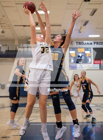 Thumbnail 2 in Del Oro vs. Oak Ridge (SFL Semifinal) photogallery.