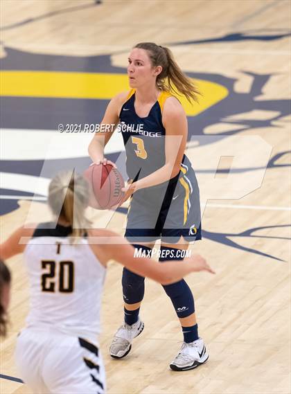 Thumbnail 2 in Del Oro vs. Oak Ridge (SFL Semifinal) photogallery.