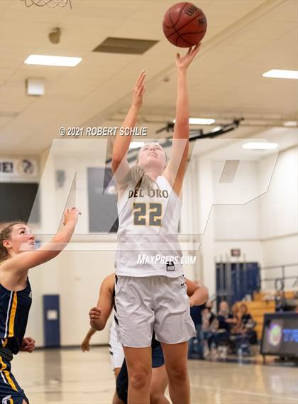 Thumbnail 2 in Del Oro vs. Oak Ridge (SFL Semifinal) photogallery.
