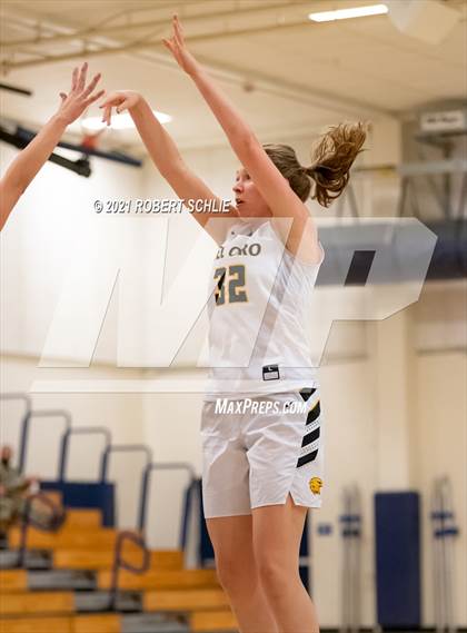 Thumbnail 2 in Del Oro vs. Oak Ridge (SFL Semifinal) photogallery.