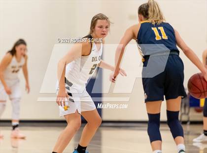 Thumbnail 2 in Del Oro vs. Oak Ridge (SFL Semifinal) photogallery.