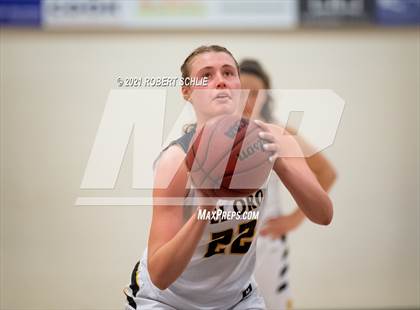 Thumbnail 3 in Del Oro vs. Oak Ridge (SFL Semifinal) photogallery.