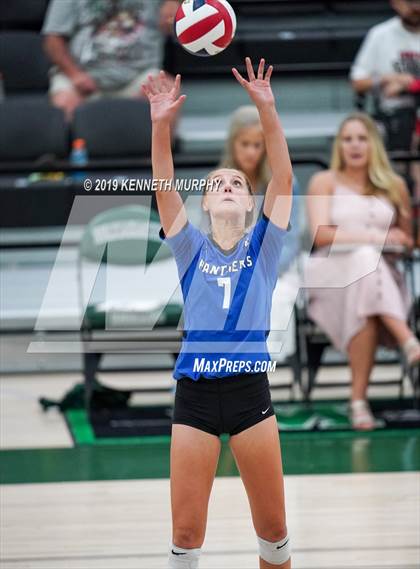 Thumbnail 1 in Midlothian @ Waxahachie photogallery.