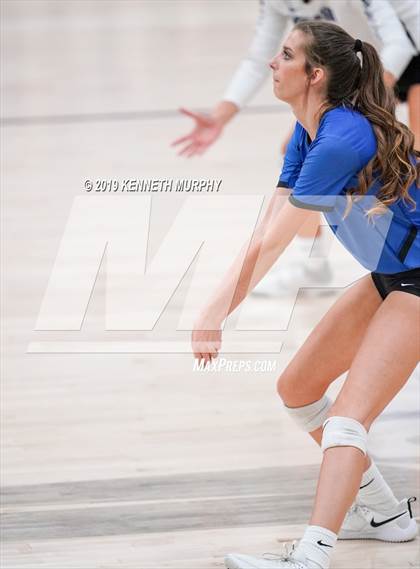Thumbnail 1 in Midlothian @ Waxahachie photogallery.
