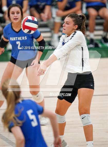 Thumbnail 1 in Midlothian @ Waxahachie photogallery.