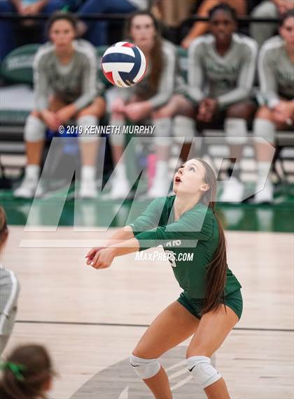 Thumbnail 1 in Midlothian @ Waxahachie photogallery.