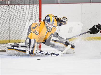 Thumbnail 2 in Trinity-Pawling @ Gunnery photogallery.