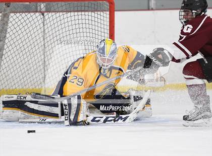 Thumbnail 3 in Trinity-Pawling @ Gunnery photogallery.