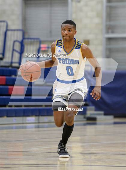 Thumbnail 3 in San Ysidro vs El Capitan (East vs South Tournament) photogallery.