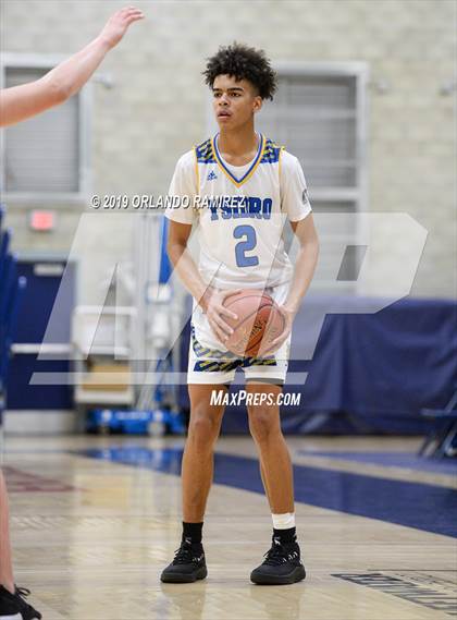 Thumbnail 2 in San Ysidro vs El Capitan (East vs South Tournament) photogallery.