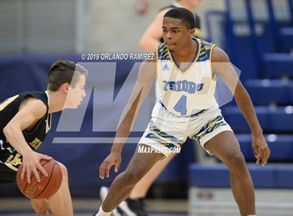 Thumbnail 2 in San Ysidro vs El Capitan (East vs South Tournament) photogallery.