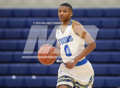 Thumbnail 2 in San Ysidro vs El Capitan (East vs South Tournament) photogallery.