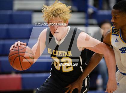 Thumbnail 3 in San Ysidro vs El Capitan (East vs South Tournament) photogallery.