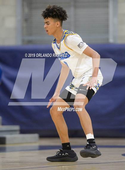 Thumbnail 2 in San Ysidro vs El Capitan (East vs South Tournament) photogallery.
