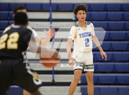 Thumbnail 2 in San Ysidro vs El Capitan (East vs South Tournament) photogallery.