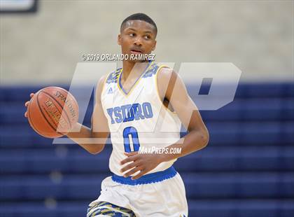 Thumbnail 1 in San Ysidro vs El Capitan (East vs South Tournament) photogallery.