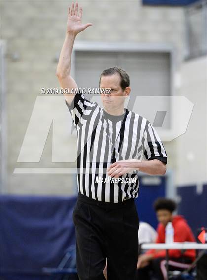Thumbnail 2 in San Ysidro vs El Capitan (East vs South Tournament) photogallery.