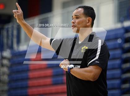 Thumbnail 1 in San Ysidro vs El Capitan (East vs South Tournament) photogallery.