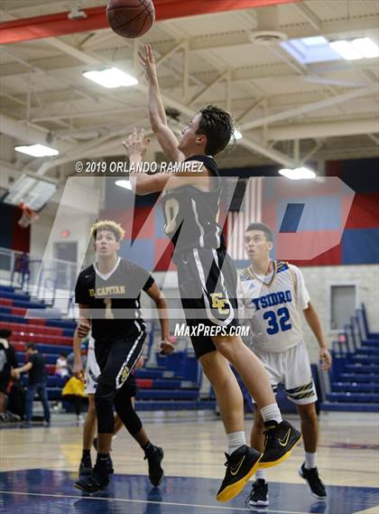 Thumbnail 2 in San Ysidro vs El Capitan (East vs South Tournament) photogallery.