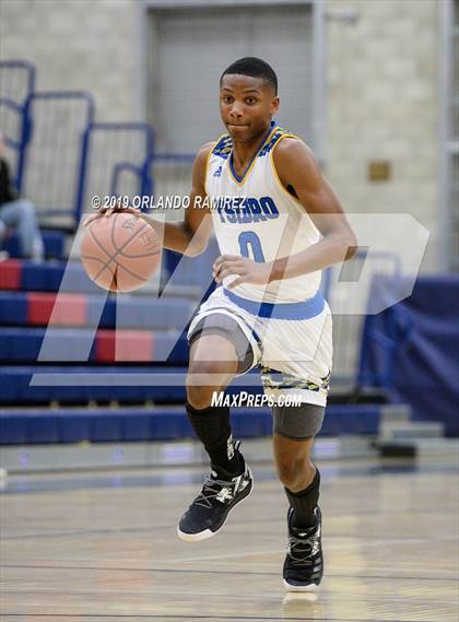 Thumbnail 1 in San Ysidro vs El Capitan (East vs South Tournament) photogallery.