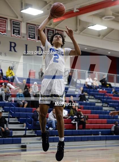 Thumbnail 2 in San Ysidro vs El Capitan (East vs South Tournament) photogallery.