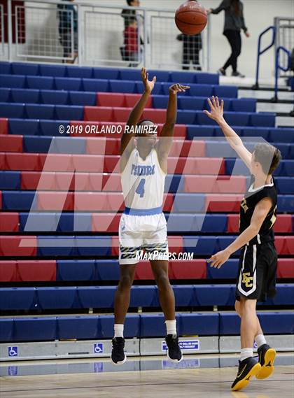 Thumbnail 1 in San Ysidro vs El Capitan (East vs South Tournament) photogallery.