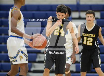 Thumbnail 3 in San Ysidro vs El Capitan (East vs South Tournament) photogallery.