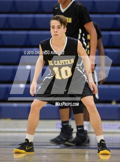 Thumbnail 3 in San Ysidro vs El Capitan (East vs South Tournament) photogallery.