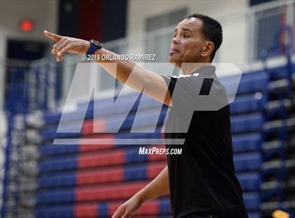 Thumbnail 3 in San Ysidro vs El Capitan (East vs South Tournament) photogallery.